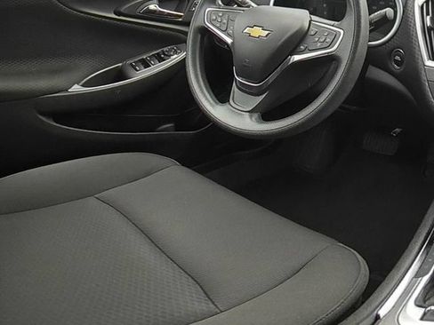 Used 2024 Chevrolet Malibu LT FWD image 23
