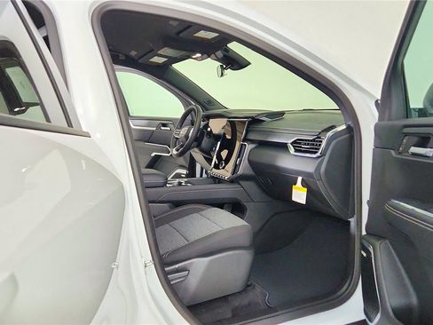 New 2025 GMC Acadia Elevation image 40