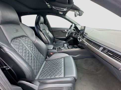 Used 2021 Audi S4 Premium Plus w/ Premium Plus Package image 20