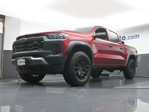 Used 2023 Chevrolet Colorado Trail Boss image 6