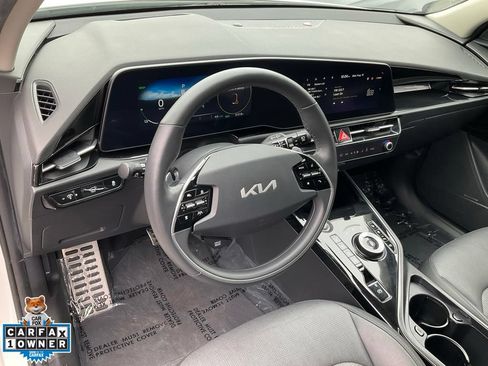 Used 2023 Kia Niro Wave FWD image 6