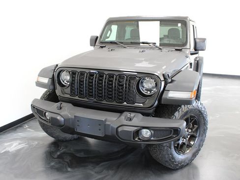 Used 2024 Jeep Wrangler Sport AWD/4WD image 4