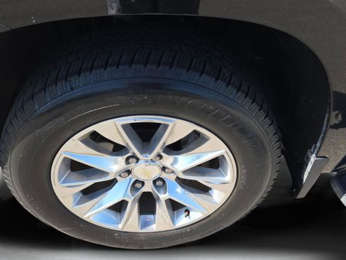 Used 2020 Chevrolet Silverado 1500 LTZ w/ LTZ Plus Package RWD image 29