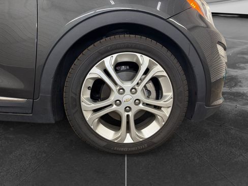 Used 2018 Chevrolet Bolt LT FWD image 37