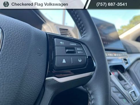 Used 2025 Honda Odyssey EX-L image 37