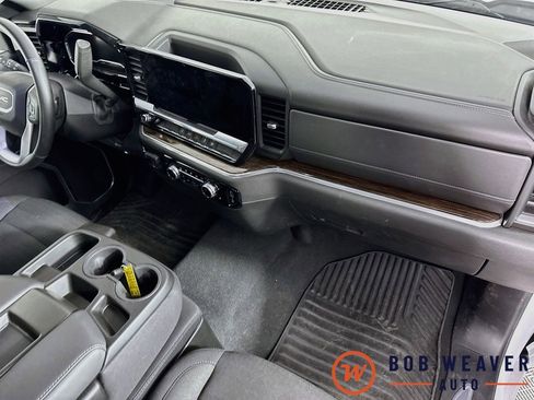 Used 2025 GMC Sierra 2500 SLE w/ SLE Value Package; AWD/4WD image 36