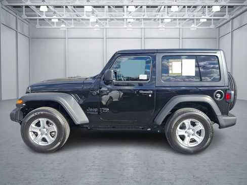 Used 2021 Jeep Wrangler Sport S image 2
