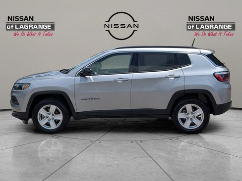 Used 2022 Jeep Compass Latitude w/ Convenience Group AWD/4WD image 13