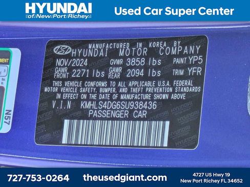 Certified 2025 Hyundai Elantra SEL FWD image 35