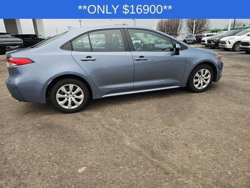 Used 2024 Toyota Corolla LE image 19