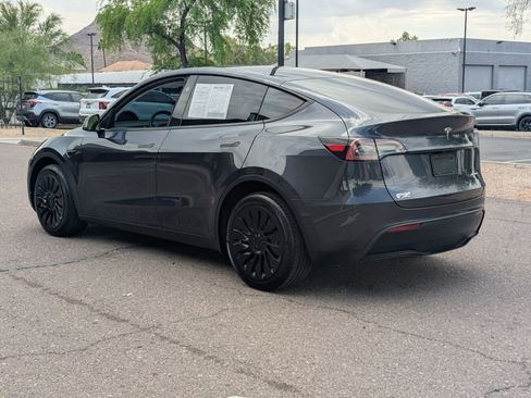 Used 2024 Tesla Model Y Long Range image 4
