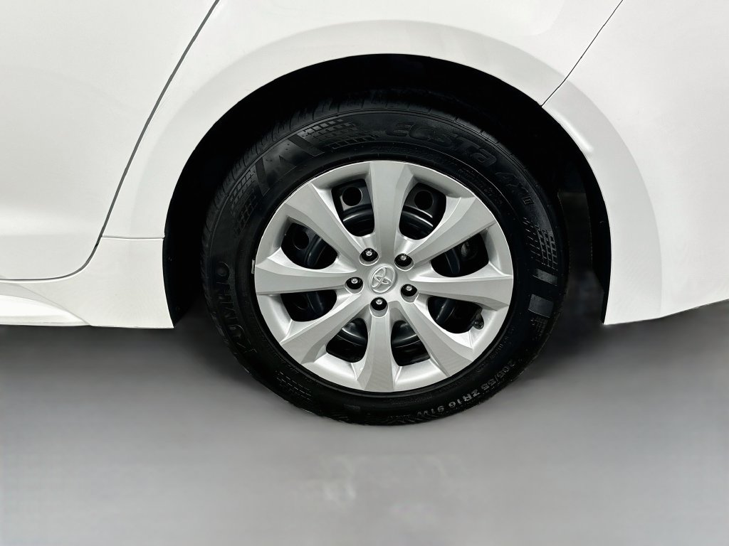 Certified 2024 Toyota Corolla LE FWD image 30