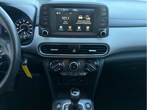 Used 2019 Hyundai Kona SE AWD/4WD image 16