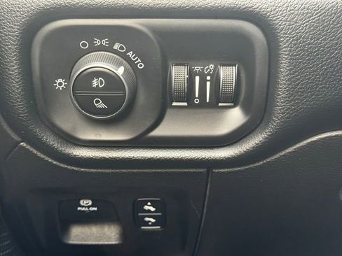 Used 2020 RAM 1500 Laramie AWD/4WD image 24