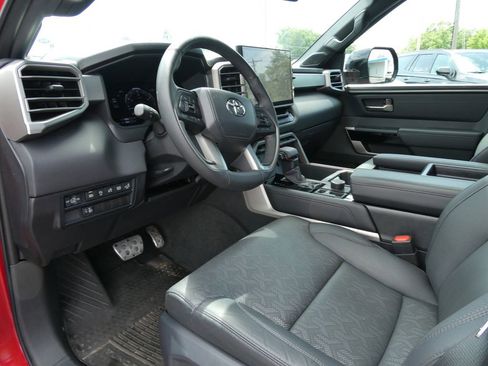 Used 2025 Toyota Tundra Limited w/ TRD Off-Road Package AWD/4WD image 24