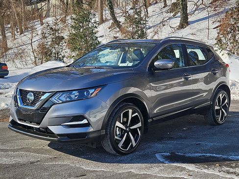 Certified 2022 Nissan Rogue Sport SL image 3