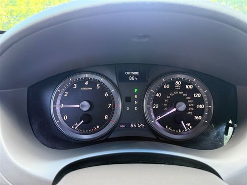 Used 2010 Lexus ES 350 FWD image 9