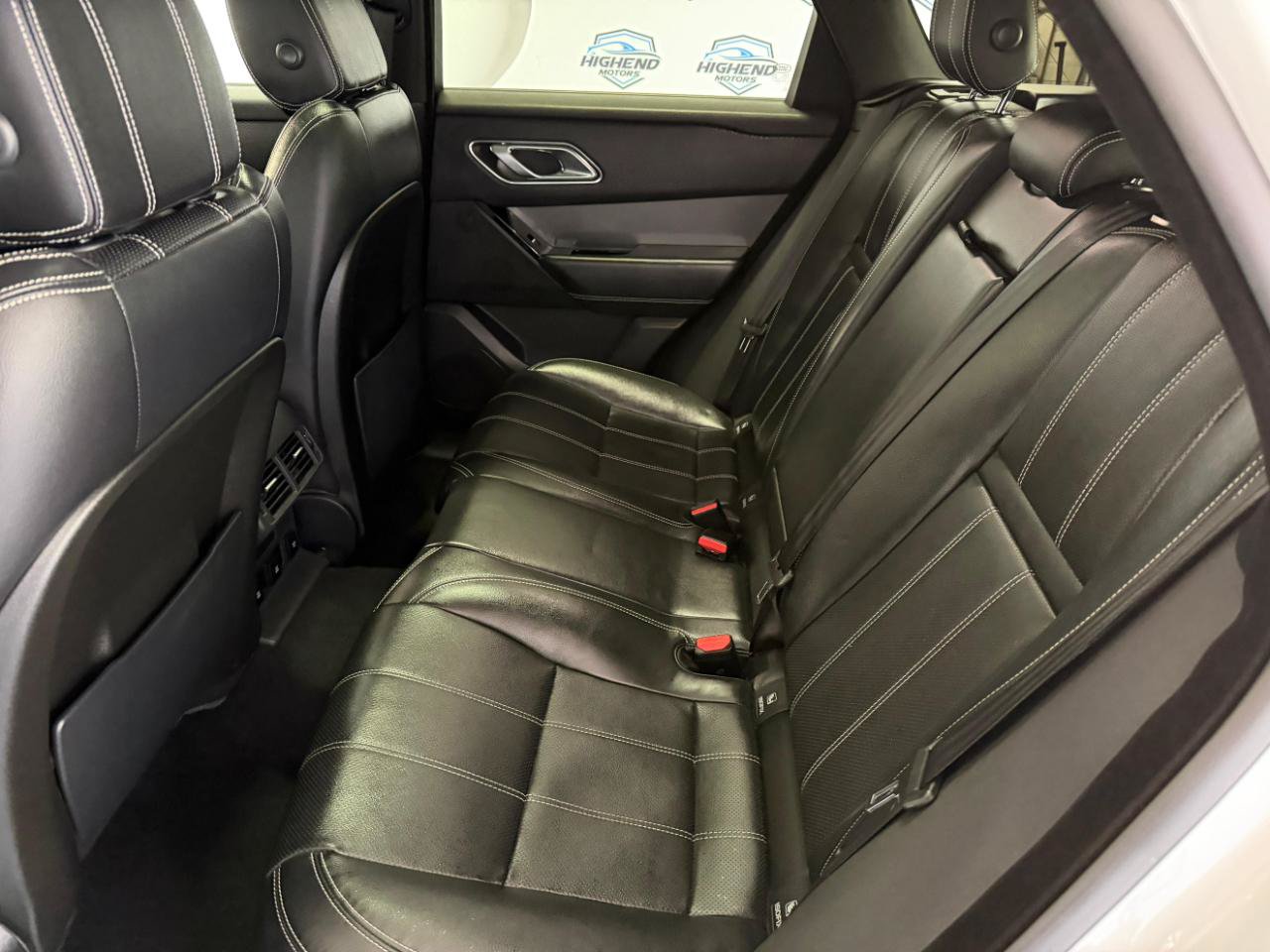 Used 2018 Land Rover Range Rover Velar S AWD/4WD image 21
