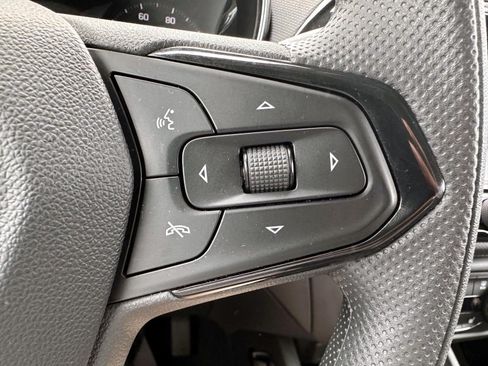 Used 2023 Chevrolet TrailBlazer LT w/ Convenience Package FWD image 16