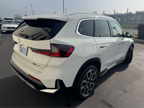 Used 2023 BMW X1 xDrive28i w/ Premium Package image 6
