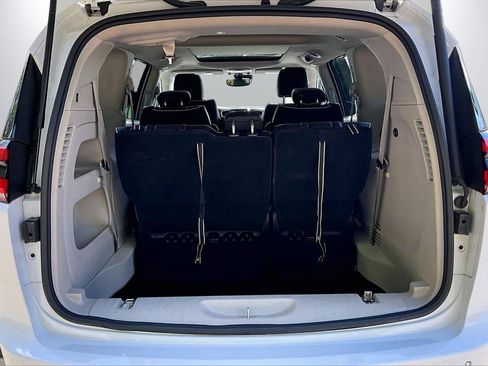 Certified 2023 Chrysler Pacifica Limited FWD image 27