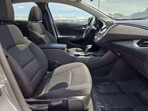 Used 2023 Chevrolet Malibu LT FWD image 18
