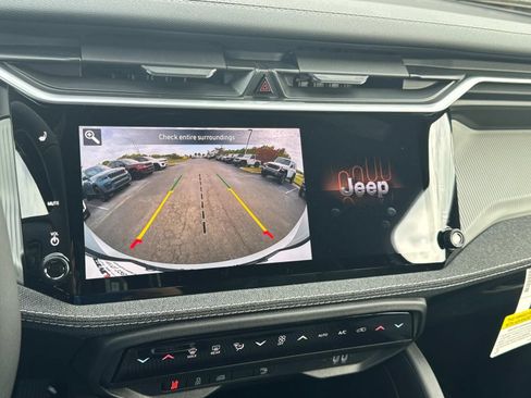 New 2026 Jeep Cherokee Laredo image 29