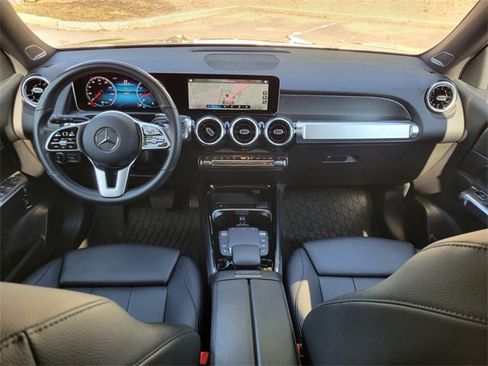 Certified 2021 Mercedes-Benz GLB 250 4MATIC image 13