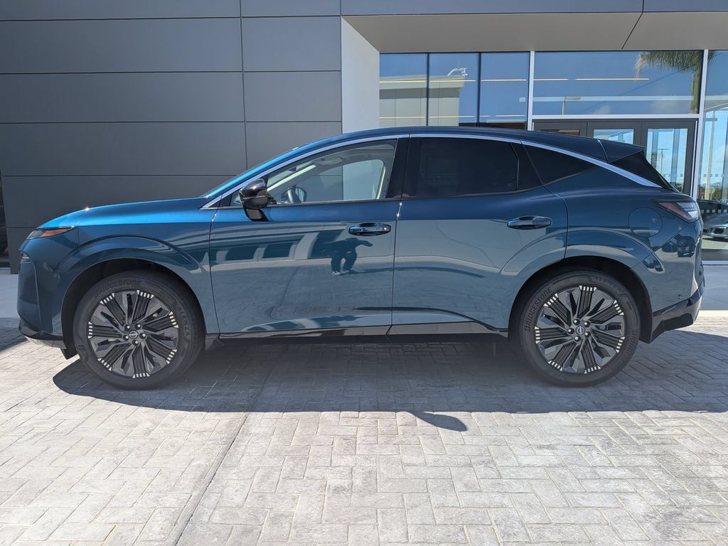 Used 2025 Nissan Murano Platinum w/ Cargo Package AWD/4WD image 3