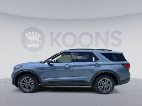 New 2026 Ford Explorer Active w/ Active Comfort Package AWD/4WD image 2