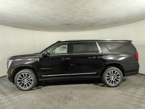 New 2026 GMC Yukon XL Denali w/ Sun & Power Step Package image 3