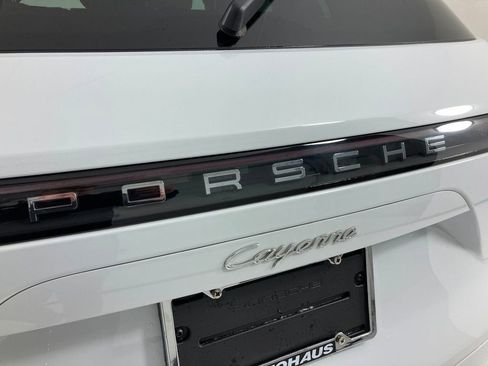 Certified 2023 Porsche Cayenne AWD/4WD image 25