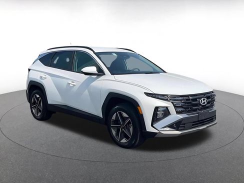 Used 2025 Hyundai Tucson SEL AWD/4WD image 2