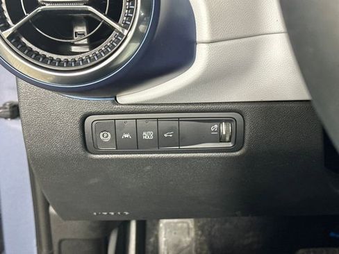 Used 2025 Chevrolet Equinox EV LT image 19