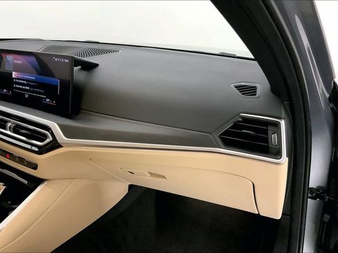 Certified 2023 BMW 330i xDrive Sedan w/ Premium Package AWD/4WD image 23