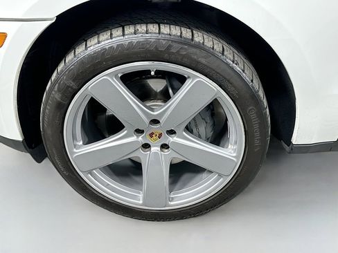 Used 2020 Porsche Macan S image 32