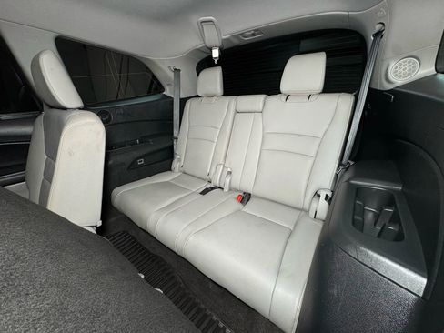 Used 2016 Honda Pilot Touring image 23