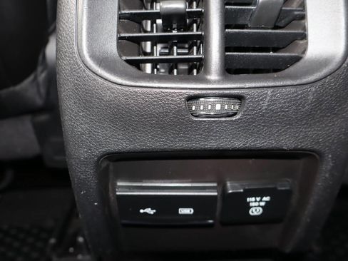 Used 2019 Jeep Cherokee Trailhawk w/ Cold Weather Group AWD/4WD image 15