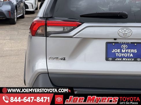 Used 2025 Toyota RAV4 LE image 10