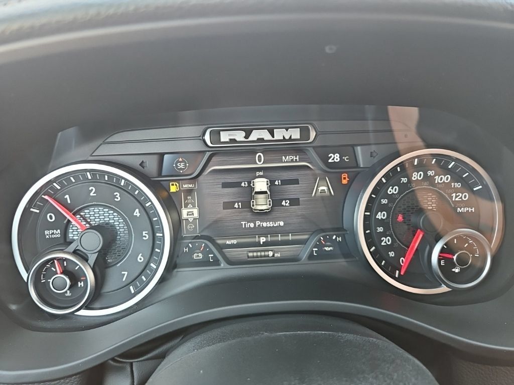 New 2026 RAM 1500 Laramie w/ Sport Appearance Package AWD/4WD image 34