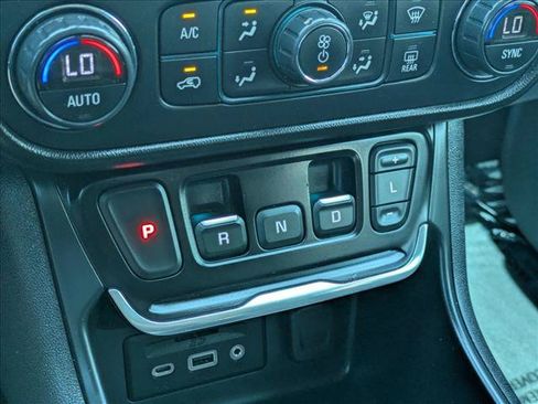 Used 2021 GMC Terrain SLT AWD/4WD image 13