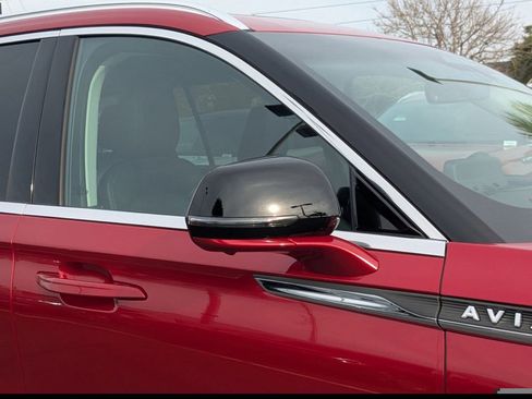 New 2025 Lincoln Aviator 2WD w/ Equipment Group 101A image 12