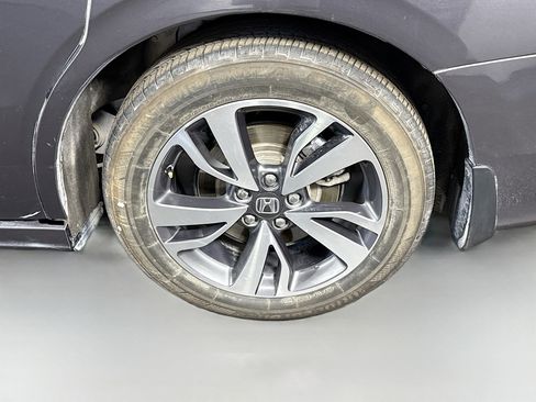 Used 2023 Honda Odyssey Touring image 35