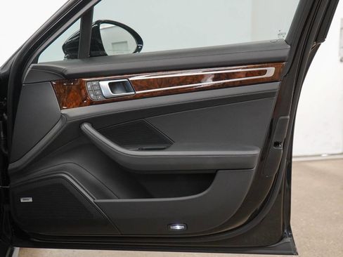 Used 2023 Porsche Panamera Turbo S image 66