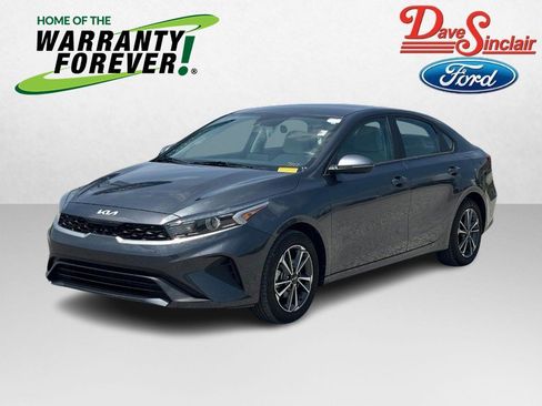 Used 2023 Kia Forte LXS w/ LXS Technology Package FWD image 1