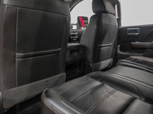 Used 2018 GMC Sierra 3500 Denali w/ Duramax Plus Package image 35