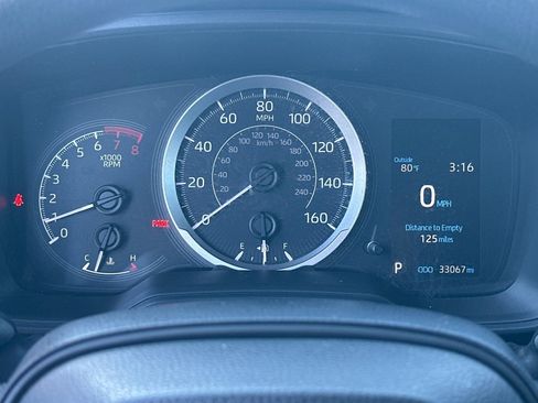 Used 2021 Toyota Corolla LE image 21