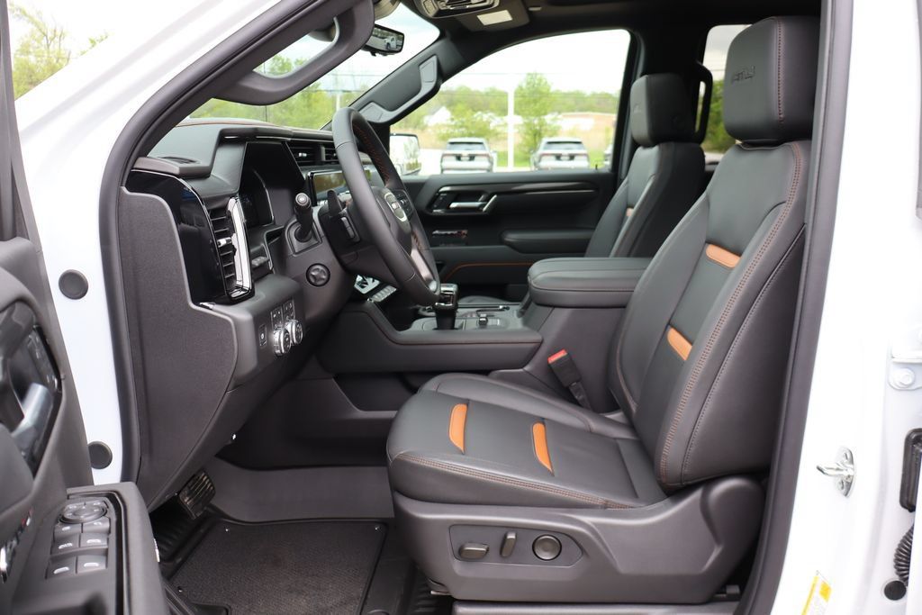 Certified 2026 GMC Sierra 1500 AT4 w/ AT4 Premium Package AWD/4WD image 13