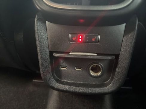 Used 2018 Lincoln MKX Reserve w/ Lincoln MKX Climate Package image 17