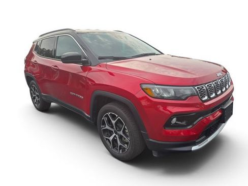 Used 2025 Jeep Compass Limited AWD/4WD image 1